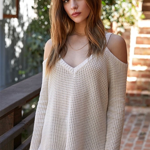 Sweater - Picture 2 of 3